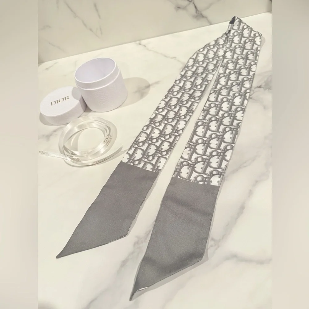 Christian Dior Twilly - Picture 9 of 11